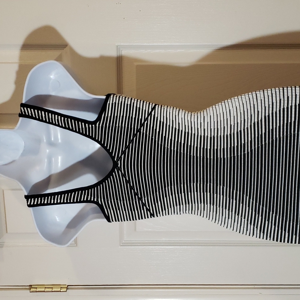 BCB Generation body con dress - Picture 7 of 15
